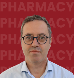 Assoc. Prof. Manuel Pedro Fernandes Graça (**)