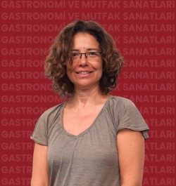 Dr. Öğr. Üyesi Necmiye Banu BAYRAKTAR