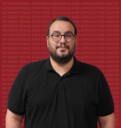 Lecturer Oğuzhan Manioğlu