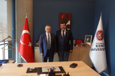 Kağıthane İlçe Milli Eğitim Müdürü Mustafa Hoşyiğit ve Şube Müdürü Arife Gökkuş, Rektörümüz Prof. Dr. Necmettin Atsü’yü ziyaret ettiler.