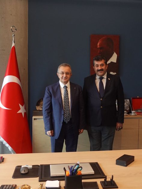 Kağıthane İlçe Milli Eğitim Müdürü Mustafa Hoşyiğit ve Şube Müdürü Arife Gökkuş, Rektörümüz Prof. Dr. Necmettin Atsü’yü ziyaret ettiler.